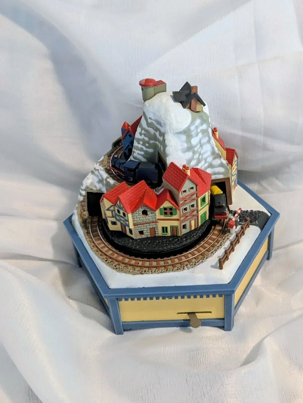 Vintage Enesco Alpine Village Music Box